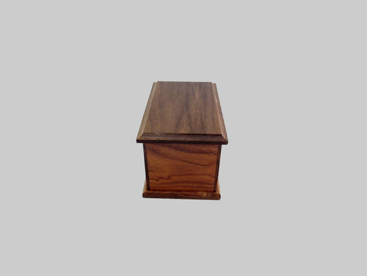 Large Walnut Urn 120#