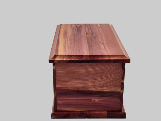 Cedar Wooden Companion Urn – Holds 400 Cubic Inches