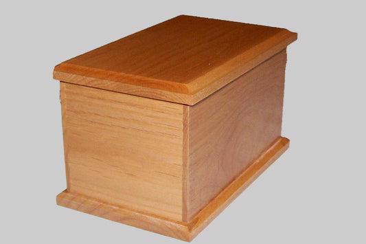 Medium Alder pet urn #60